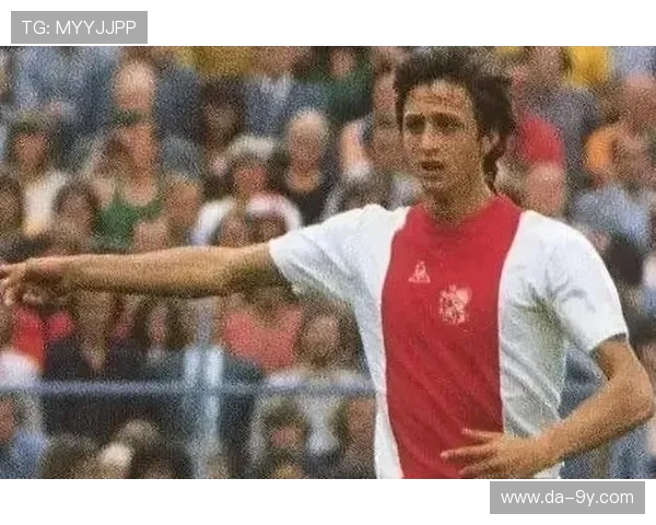 以顶级眼神洞察全场节奏揭秘足球场上的瞬间决策艺术